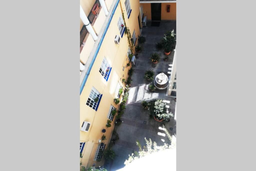 Appartamento El Patio De San Bernardo Siviglia Esterno foto